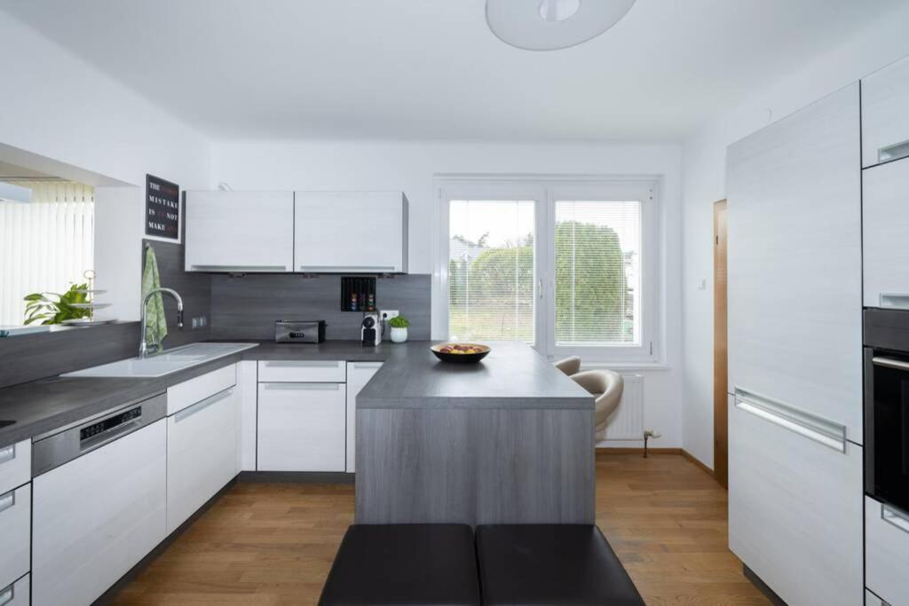 Schoenes Ferienhaus Mit Garten Pörtschach am Wörthersee Exterior foto